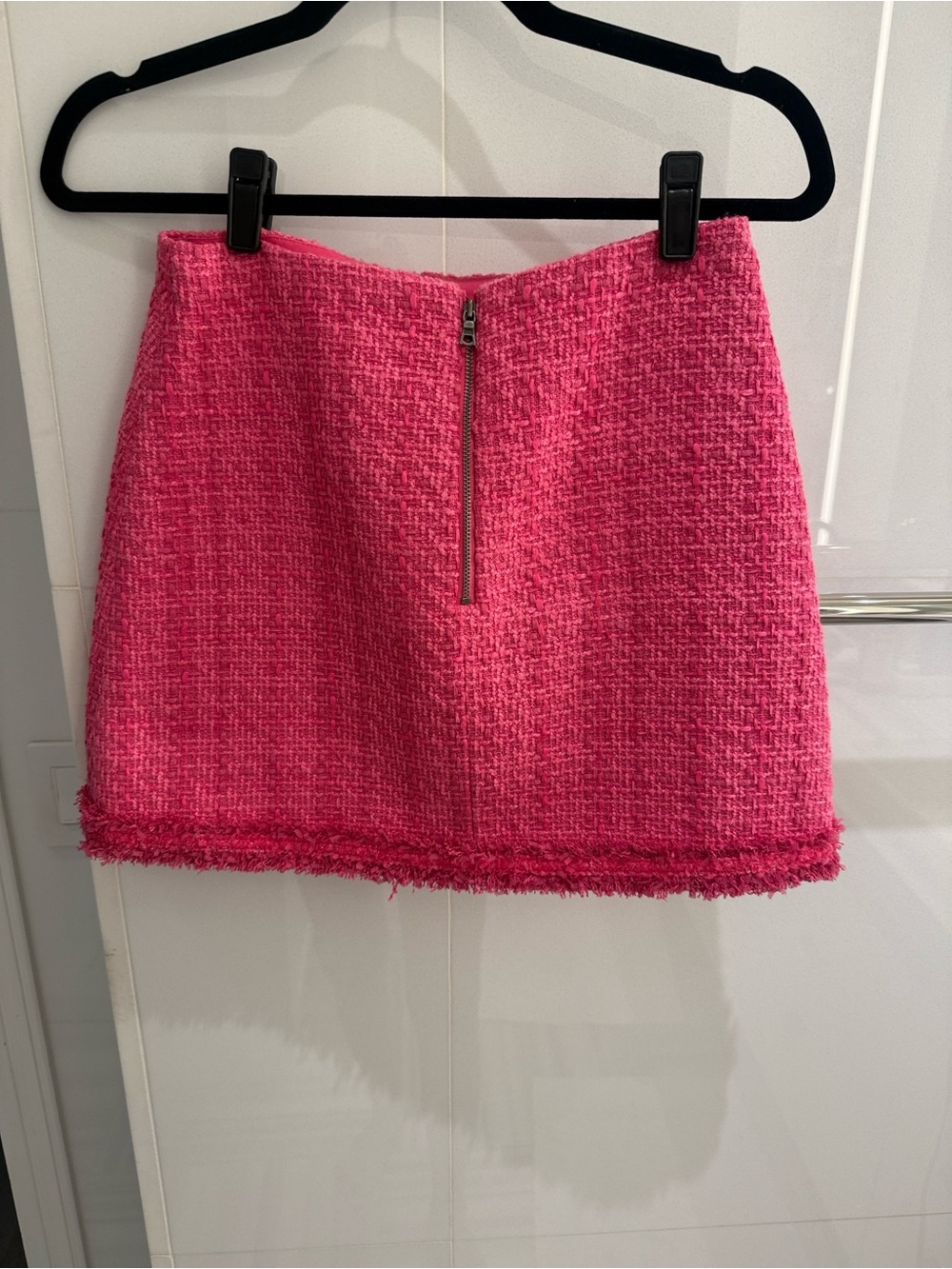 Alice and Olivia Hot Pink Riley Tweed Mini Skirt -size 2 brand new - Picture 4 of 5